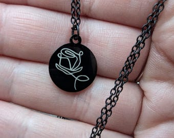 Rose Halskette benutzerdefinierte gravierte Blume Schmuck Geschenkidee für Bestie personalisierte Halskette Linie Kunst Geschenkidee für Tochter Geschenkidee für Frau