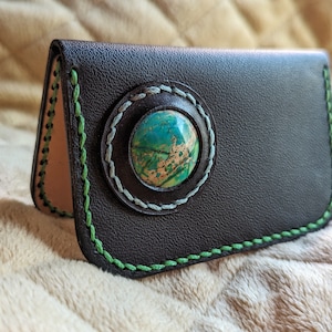 Hand genähte minimalistische Brieftasche minimalistische Brieftasche verziert mit Seesediment Jaspis minimalistische Brieftasche Kristallbrieftasche Brieftasche im Boho-Stil