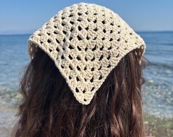 Arquivo PDF com o padrão de bandana triangular de crochê - Lenço de cabeça para vovó