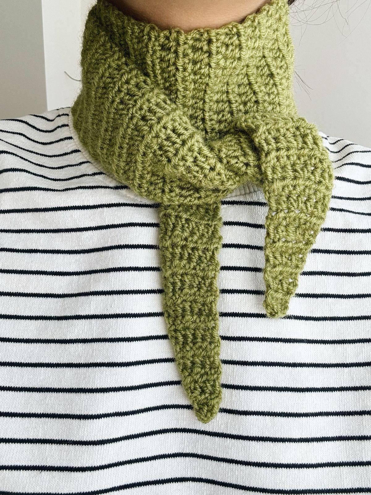 Short Scarf Pattern Crochet Mini Scarf Pattern, Easy DIY Project (PDF Pattern) - Etsy