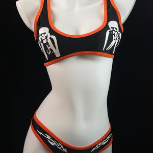 Conjunto de biquíni feminino com estampa de letras engraçadas e decote em V profundo