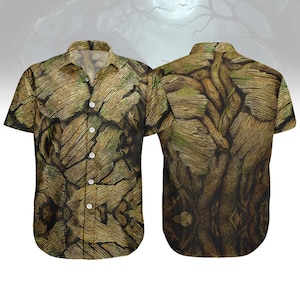 May include: Short-sleeved button-down shirt featuring a detailed wood grain design. The front and back of the shirt are shown, highlighting the full pattern. It has a classic collar and button closure, suitable for everyday wear.