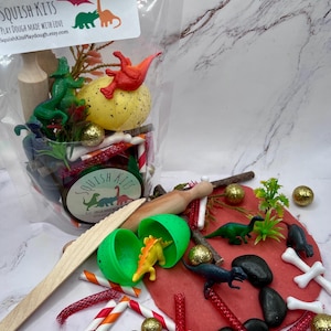 Dinosaur Sensory Play Dough Kit, Dump and Play Bag. Hours of Screen Free Fun, Great Birthday or Holiday Gift for Kids, Open-ended creative