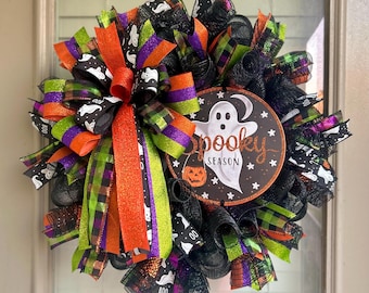 Halloween wreath, ghost wreath, spooky season wreath, Halloween decor, Halloween front door wreath