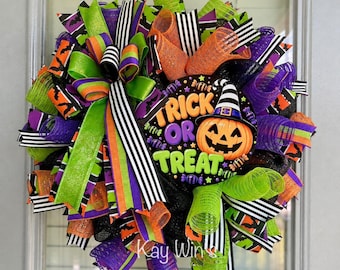 Halloween wreath, Halloween wreaths, trick or treat wreaths