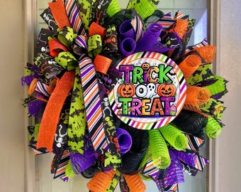 Halloween wreath, Halloween wreaths, trick or treat wreaths