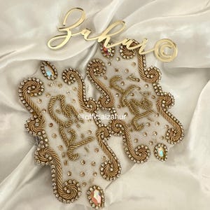 白と金のベルベット刺繍の花嫁と花婿のイマーム・ザミン（ニカ・シャーディ結婚祝いの贈り物）手作りのヤ・ムハンマド・ヤ・ハディージャ