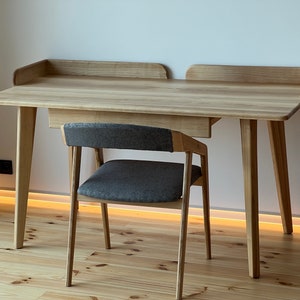 Natural Ash Wood Desk: Modern Writing Table