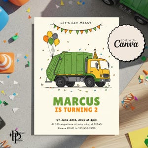 Może przedstawiać: Zaproszenie urodzinowe z kreskówkową ilustracją zielono-żółtej śmieciarki, balonami i konfetti. Tekst brzmi "Let's Get Messy" i "Marcus kończy 2 lata". Zawiera szczegóły wydarzenia i tekst "Edit with Canva".