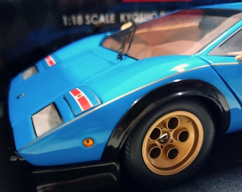 Lamborghini Countach LP500S Diecast Car 1/18 Scale KYOSHO Blue