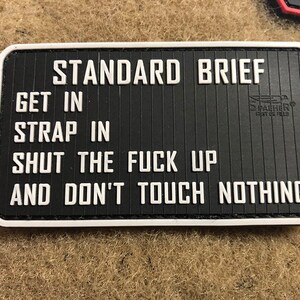 Standard briefing-lapp, helfärgad / 3D-gummilapp