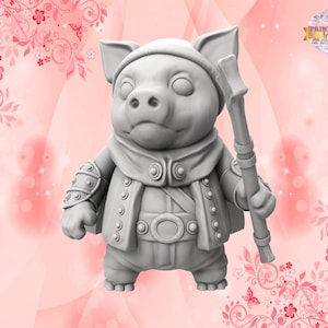 Puede incluir: Una figura miniatura gris, impresa en 3D, de un cerdo con armadura y sosteniendo un arma. El cerdo tiene un hocico, orejas y una cola. La armadura está detallada con hebillas y correas. El arma es un bastón largo y delgado con una hoja en el extremo.