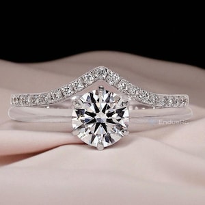 Lab Grown Diamond Chevron Ring Set, Round Solitaire Diamond Curved Wedding Band, Dainty Bridal Set, 14K White Gold Stacking Band For Bride