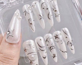 White Press On Nails with Metallic Silver Finish, Trendy Nails with Almond Shape, Customizable Gothic Nails