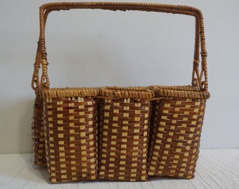 Panier à ustensiles et serviettes en osier vintage