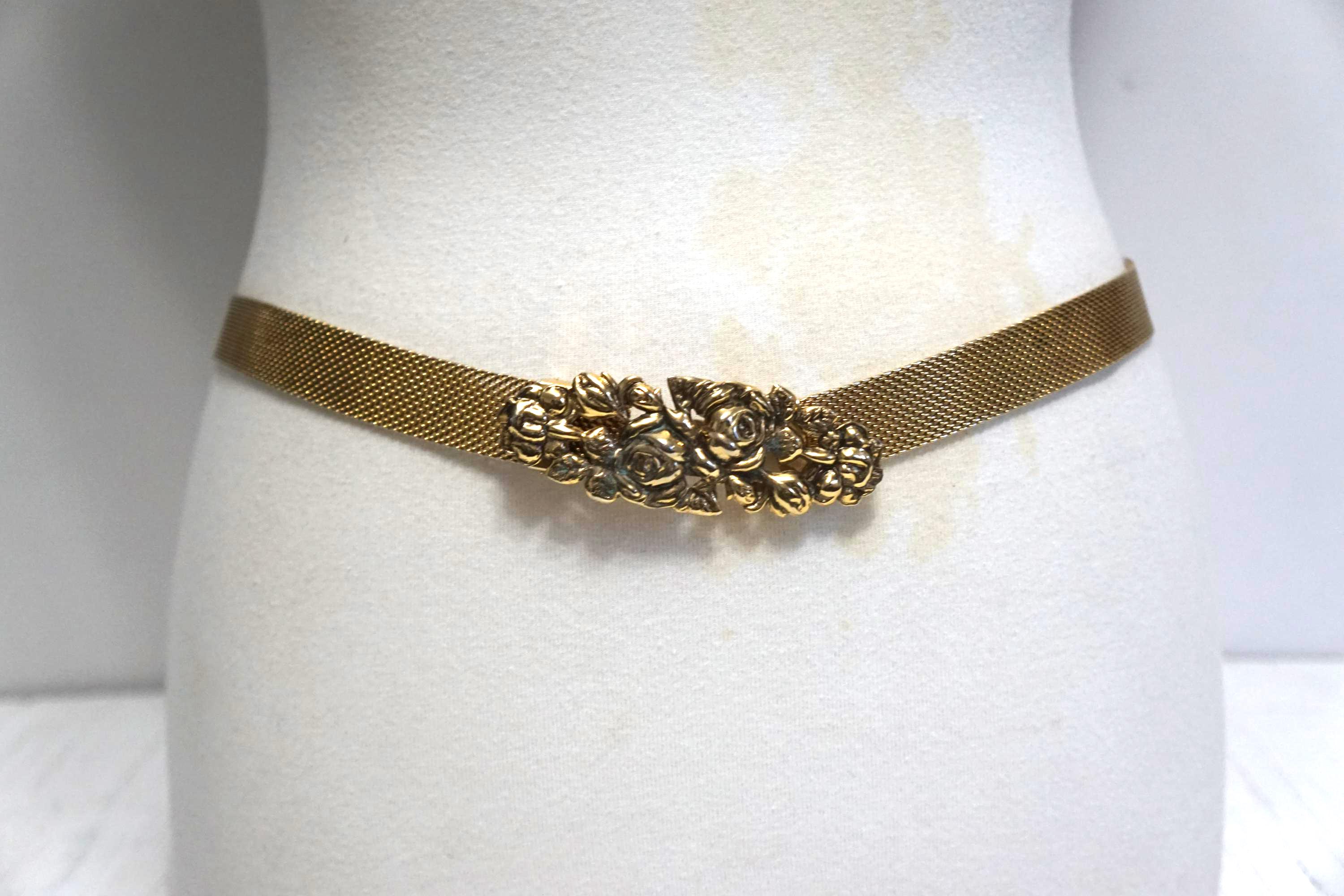 Vintage Gold Mesh Belt Brass Buckle Women display picture 1