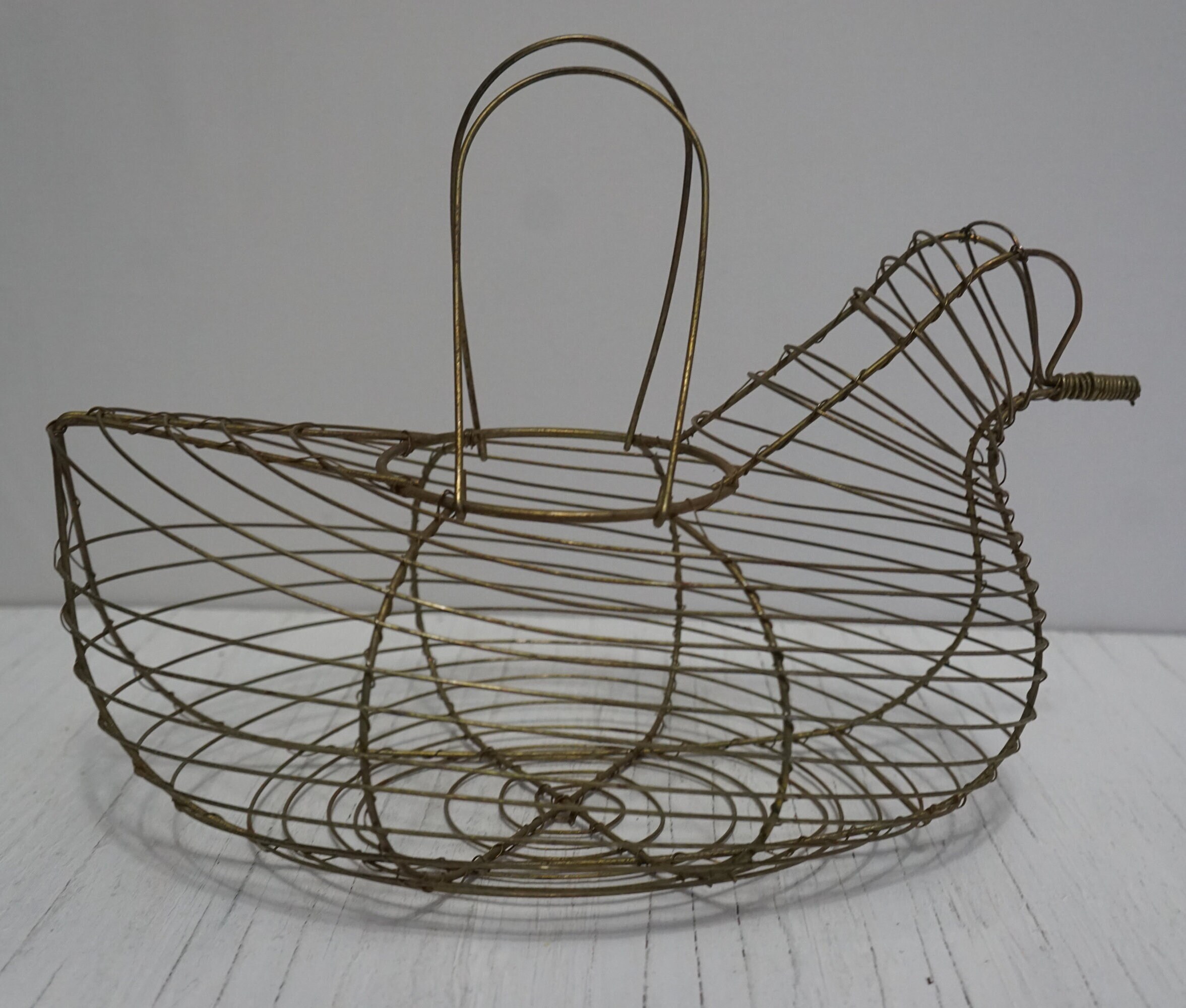 Futtest Chicken Egg Basket Chrome Wire Modern Design