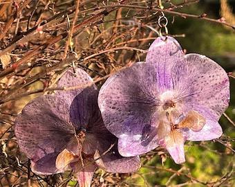 Stora lila orkidéhängen med hänge, handgjorda botaniskt konserverade smycken, present till fru