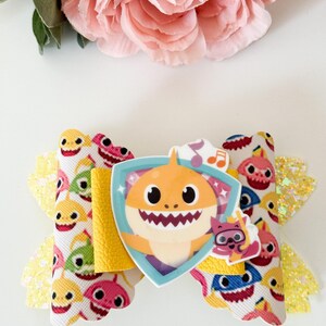Shark bow, birthday accessories , Hair bow, handmade bows, lazos. Summer bows, shark birthday theme, accessories