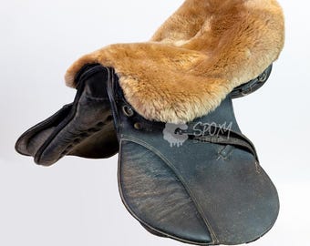 Sheepskin Saddle Cover | Wool Seat Pad for Horse Riding | Natural Sheepskin | Equestrian Gear