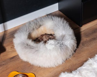 Cama para animais de estimação em pele de carneiro bege | Lã macia | Puff para cães e gatos
