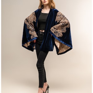 Fluwelen kimono, satijnen gewaad, fluwelen jasje, kimono, kimono gewaad, luxe badjas, luxe gewaad, fancy gewaad, satijnen lange gewaad, loungewear