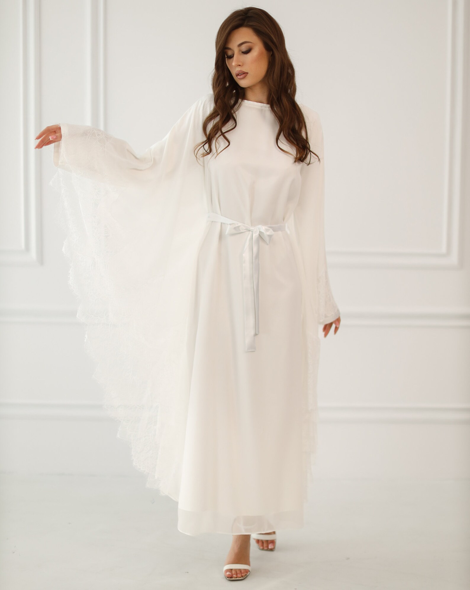 Simple Abaya Kaftan Style White