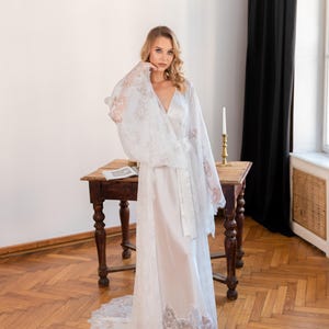 Wedding Robe Set, Bride Robe, Bridal Robe, Wedding Lingerie, Wedding Robe, Lace Robe, White Kimono, Kimono Robe, Kimono Getting Ready Robe