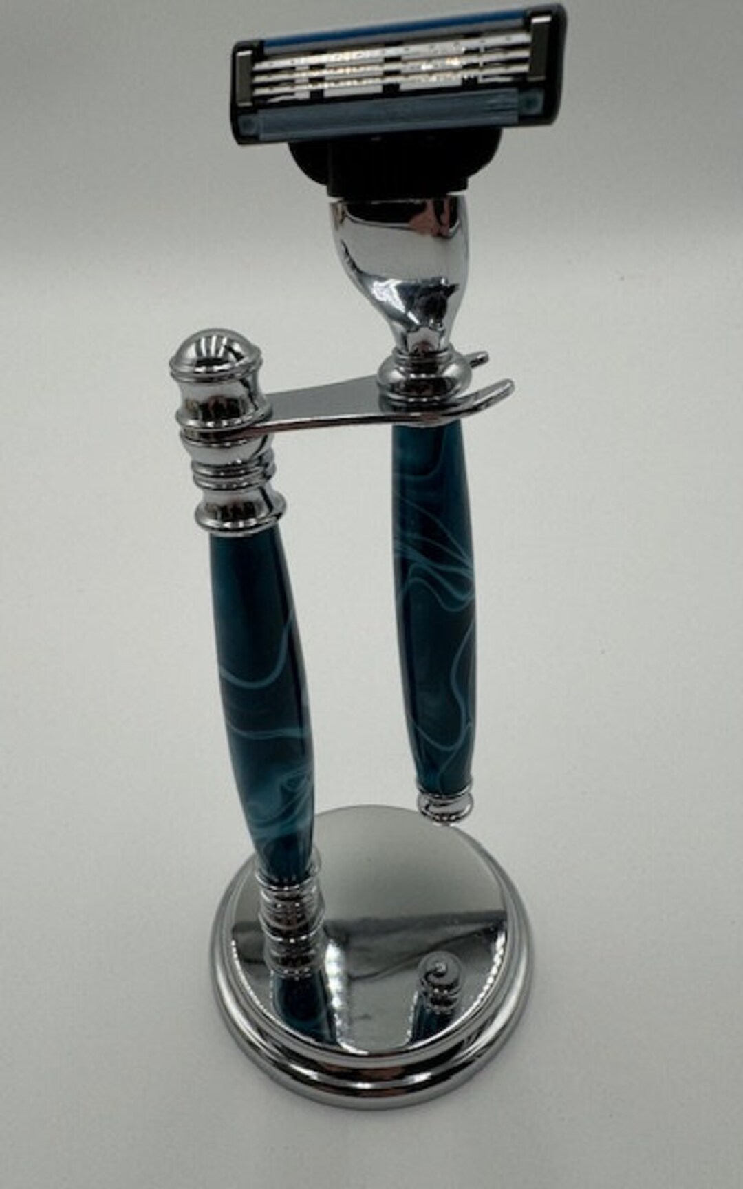 Three Blade Razor With Stand mach 3 - Etsy
