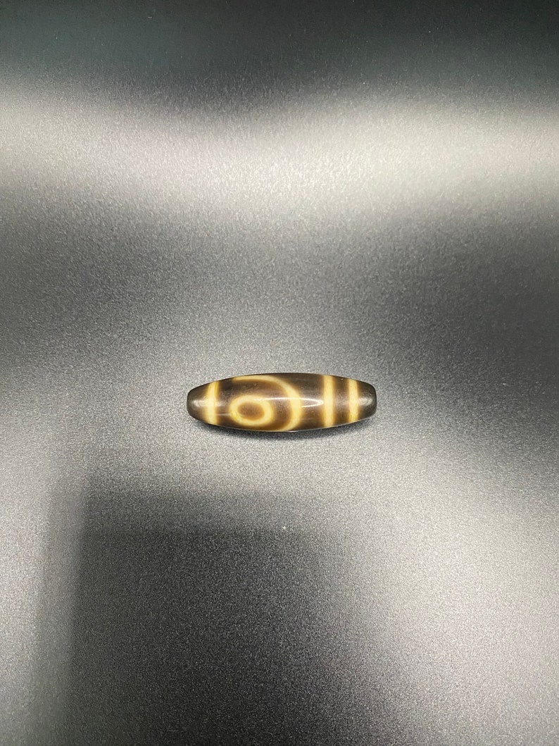 Ancient Two Eye Motif Dzi Bead image 1