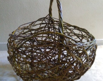 Large big random weave willow foraging wild basket with handle toys storage tangled basket foraged produce modern nest unique rustic boho