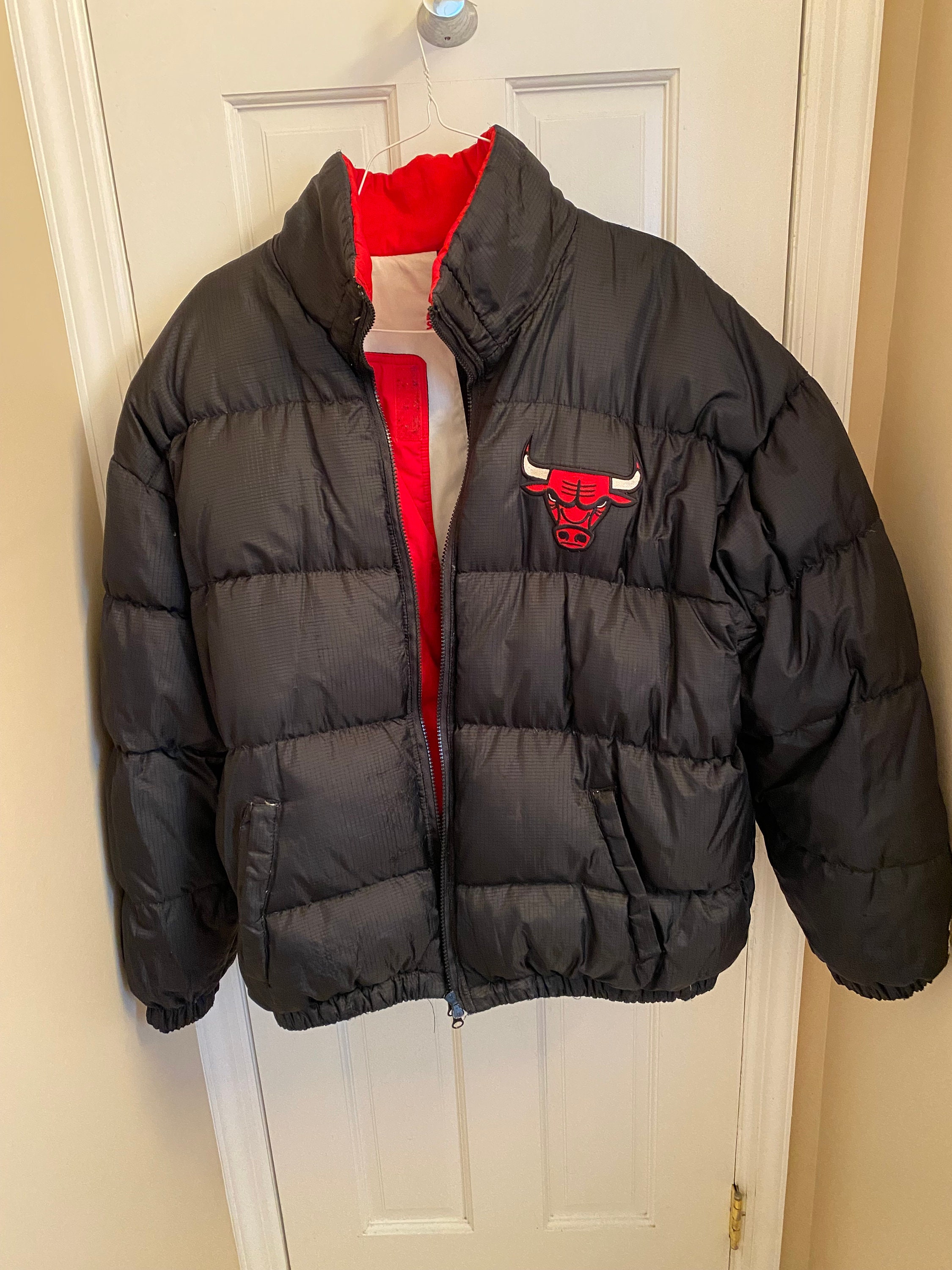 Vintage 80 s STARTER Chicago Bulls Reversible Puffer Jacket Etsy UK