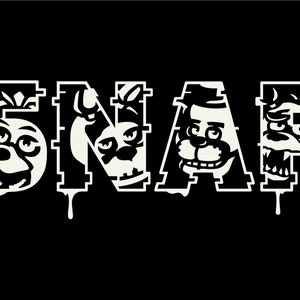 Puede incluir: Diseño gráfico en blanco y negro de la palabra "FNAF" con cada letra que contiene la cara de un personaje de dibujos animados diferente.