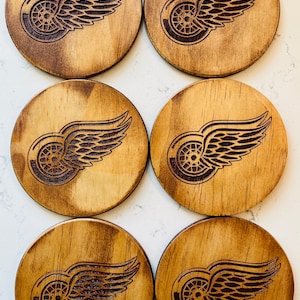 Laser Engraved Wood Hockey Detroit Red Wings Coaster Set with Holder