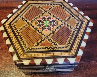 Nice Hexagonal Marquetry Jewelry or Keepsake Box