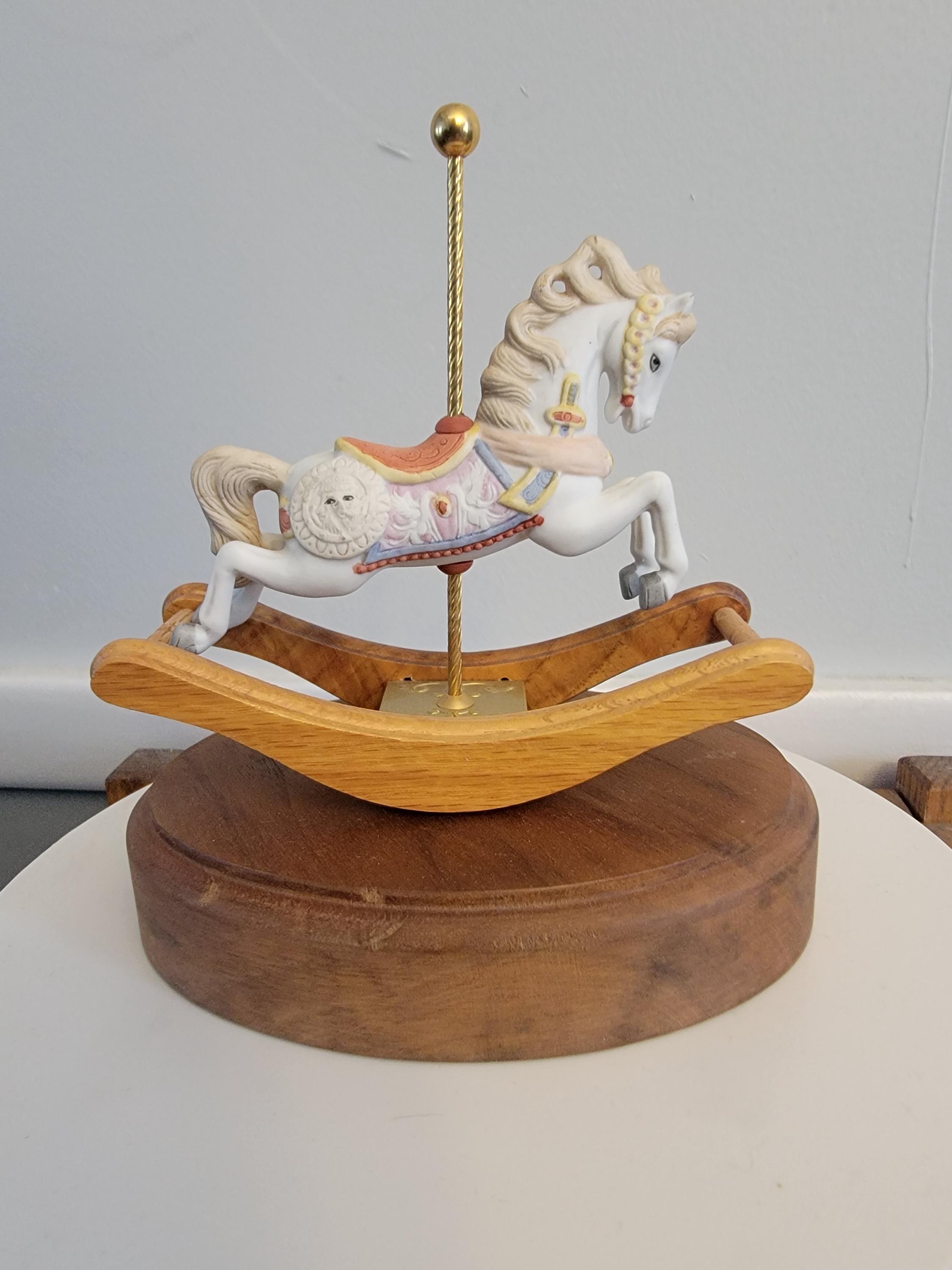 Lefton carousel - Etsy 日本