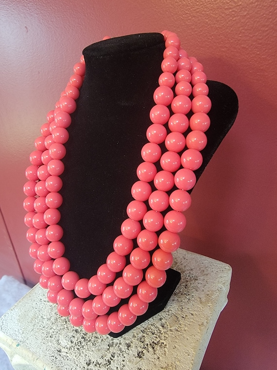 Vintage Costume Jewelry 3-strand Pink Beaded Neck… - image 2
