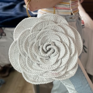 Porte-monnaie rose au crochet fait main MOTIF UNIQUEMENT Compétence intermédiaire requise