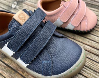 Sneakers in pelle Barefoot per neonati e bambini - Suola flessibile, punta larga, stile retrò
