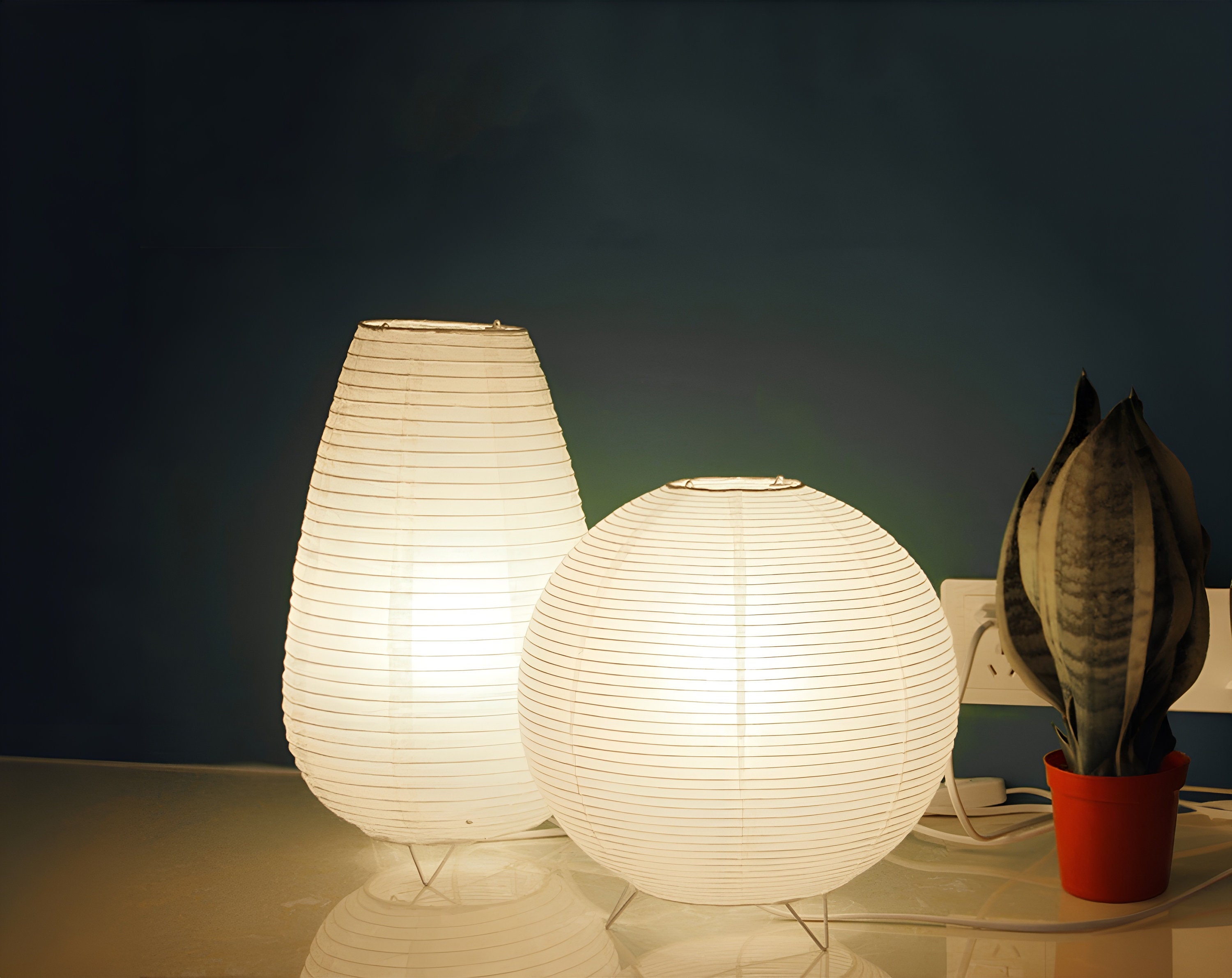 RUYI Reispapier Lampe, Papierlampe Tischlampe Lampenschirm, Modern Design  Reispapier Licht mit E14 Glühbirne, Papier Stehlampe Warmweiß Stehleuchte