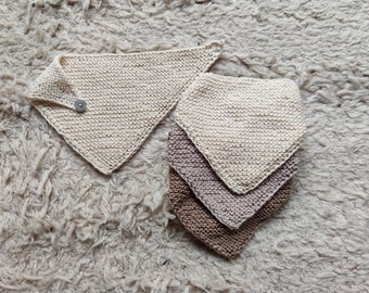 Selbstgestricktes Halstuch für Babys und Kleinkinder aus Baumwolle