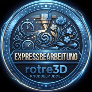 Peut inclure: Un emblème circulaire bleu représentant une buse d'imprimante 3D extrudant un filament en spirale, deux horloges et des motifs floraux. Le texte indique EXPRESSBEARBEITUNG, rotre3D et KNUDDELMUDDEL. Le design est entouré d'une bordure bleue lumineuse.