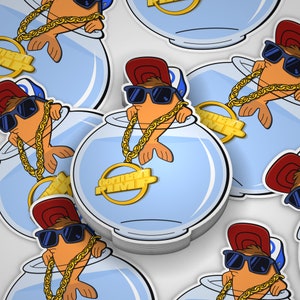 Könnte beinhalten: Ein Set von Aufklebern mit einem Cartoon-Fisch, der eine Baseballkappe verkehrt herum trägt und eine Sonnenbrille trägt, mit einer goldenen Kette um den Hals. Der Fisch befindet sich in einer Fischschale mit dem Text "Gettin' Pimp" auf einem goldenen Medaillon.