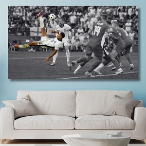 Jude Bellingham Bicycle Kick Wall Art,Jude Bellingham Poster, Art Print, Jude Bellingham Wall Art,England Poster Print Ready to Hang Canvas