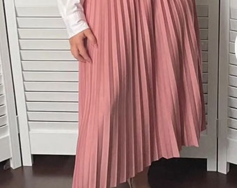 Elegant Long Pleated Skirt for Women