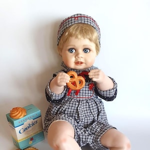 Porcelain Doll &quot;Andrew&quot; 18&quot;(46cm) by Connie Walser Derek, The Hamilton Collection, Vintage Limited Edition Collector’s Porcelain Doll (67)