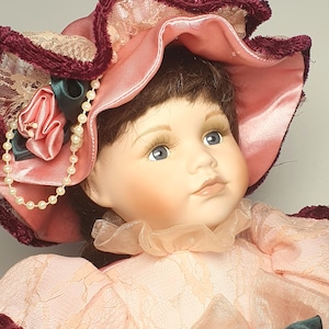 Porcelain Doll &quot;Cheryl&quot; 13&quot; (33cm) by The Leonardo Collection, Beautiful & Cute Doll (11)