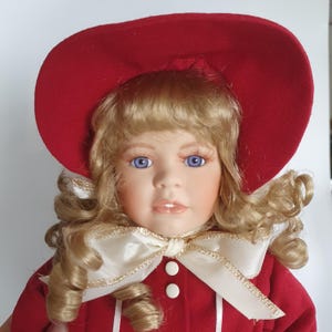 Porcelain Doll &quot;Claudia&quot; 17&quot;(43 cm) by Helen M. Carr, The Hamilton Collection, Vintage Limited Edition Collector’s Doll, 1994 (108)