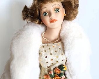 Poupée En Porcelaine De Collection – 21 Cm – état Correct
