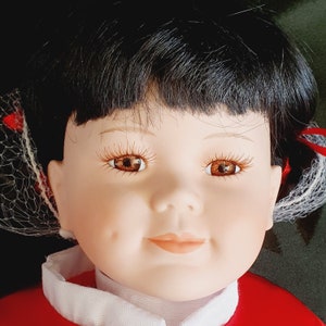 Porcelain Doll &quot;Suzie Wong&quot; 16&quot; (40cm) by The Leonardo Collection, Vintage Limited Edition Collector’s Porcelain Doll (502)